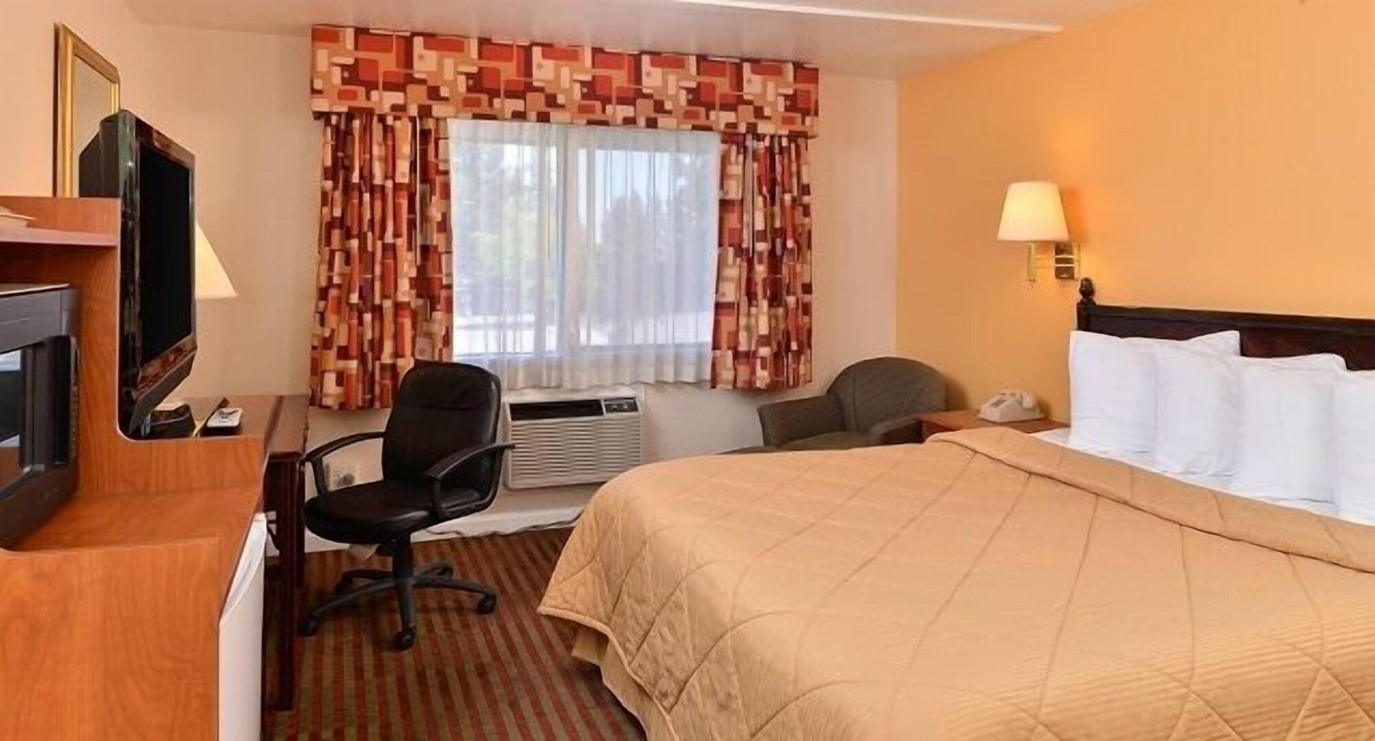 ทราเวลลอดจ์ แคลมัท ฟอลส์ Hotel เคลมัทฟอลส์ ภายนอก รูปภาพ