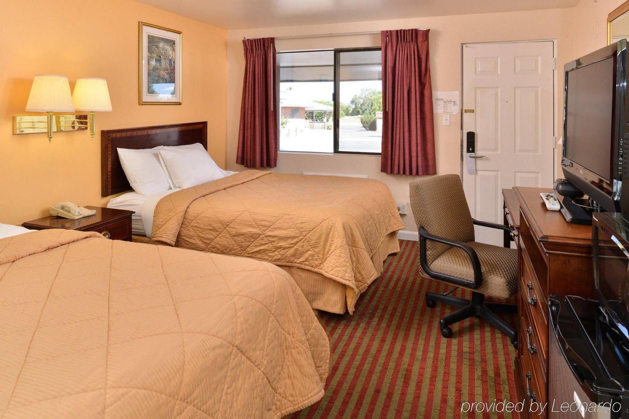 ทราเวลลอดจ์ แคลมัท ฟอลส์ Hotel เคลมัทฟอลส์ ภายนอก รูปภาพ